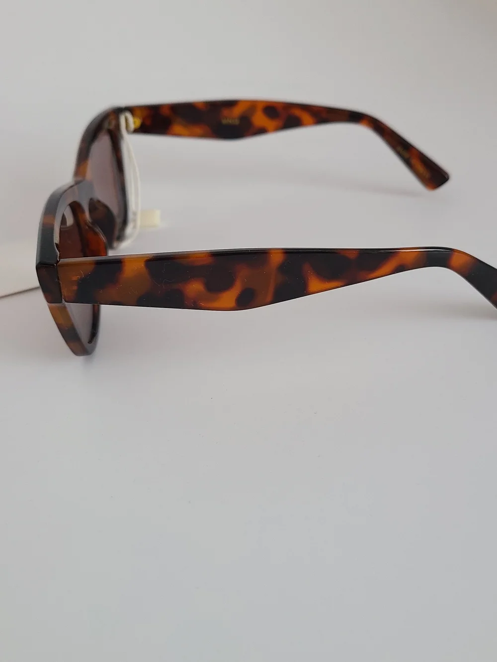 Mango chic tortoiseshell